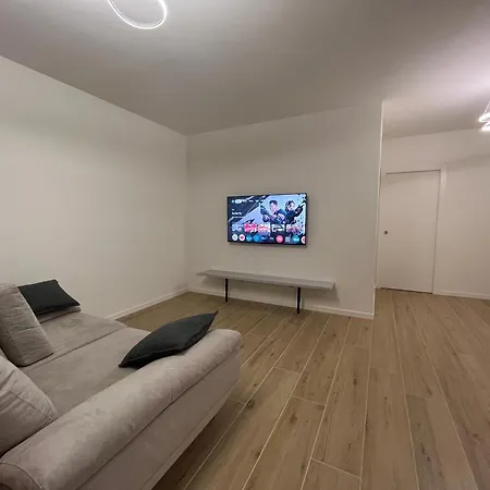דירה Luxury 3br Charming Center Living ורונה