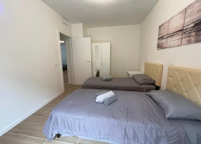 Luxury 3br Charming Center Living *