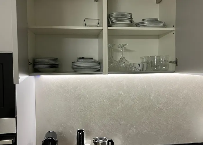 Luxury 3br Charming Center Living ורונה